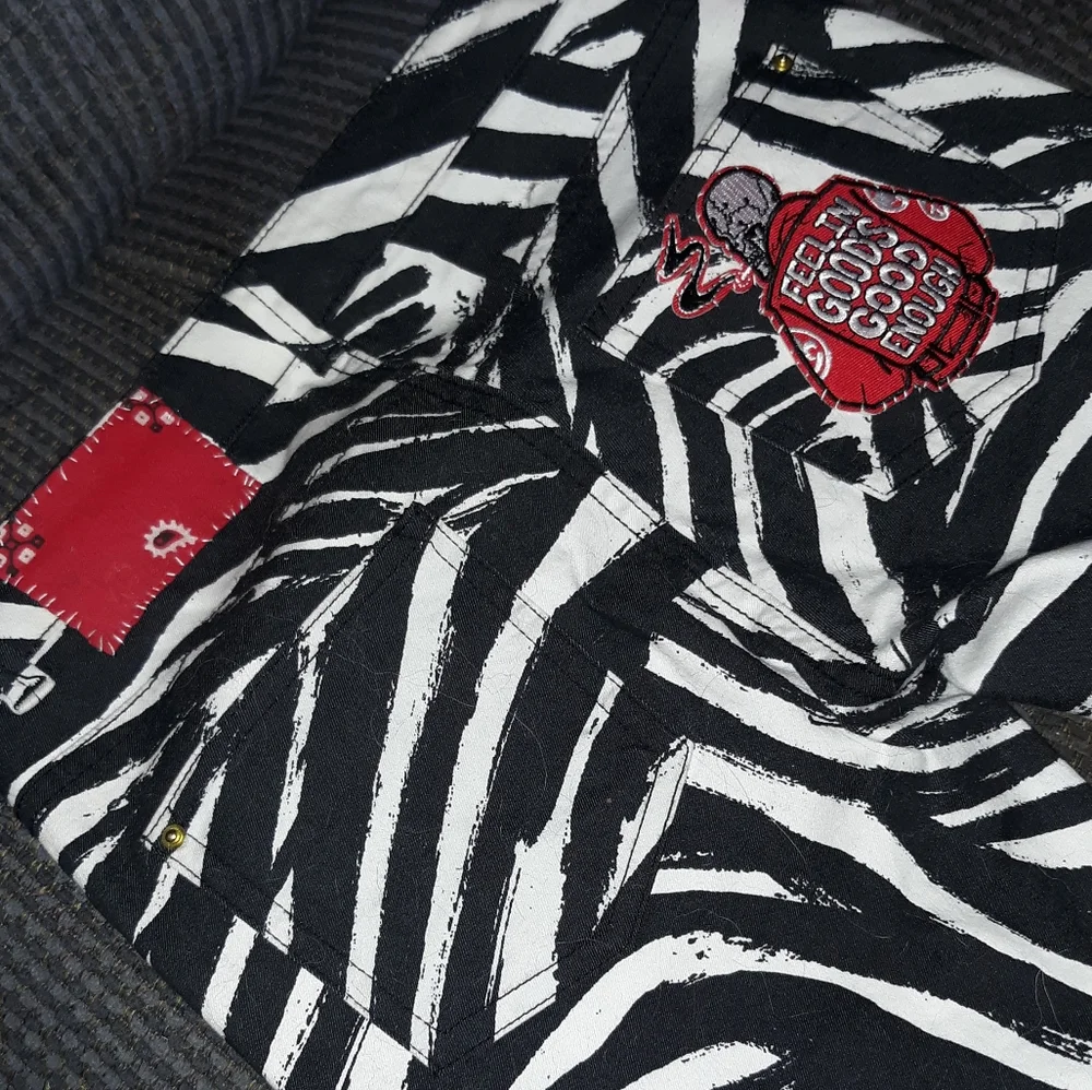 NEW PICS! 💀Punk rock zebra skinnys- metal bands trivium & Alice cooper patches - Picture 2 of 16